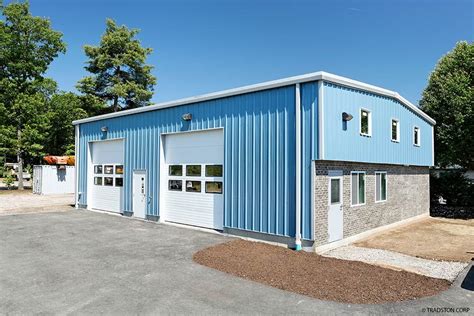 house & workshop in metal building|independent houses for sale.